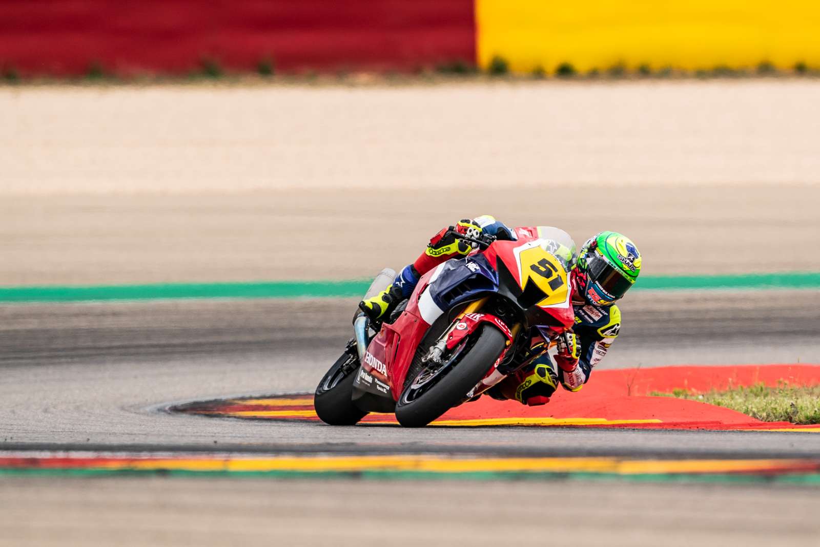 Eric Granado completa primeira corrida do Espanhol de Superbike