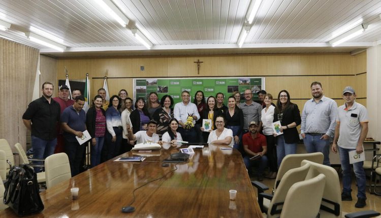 Reunião que criou a ADETUR