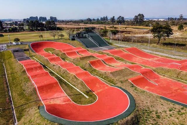 piloto-bicicrros-campeao-bmx-toledo