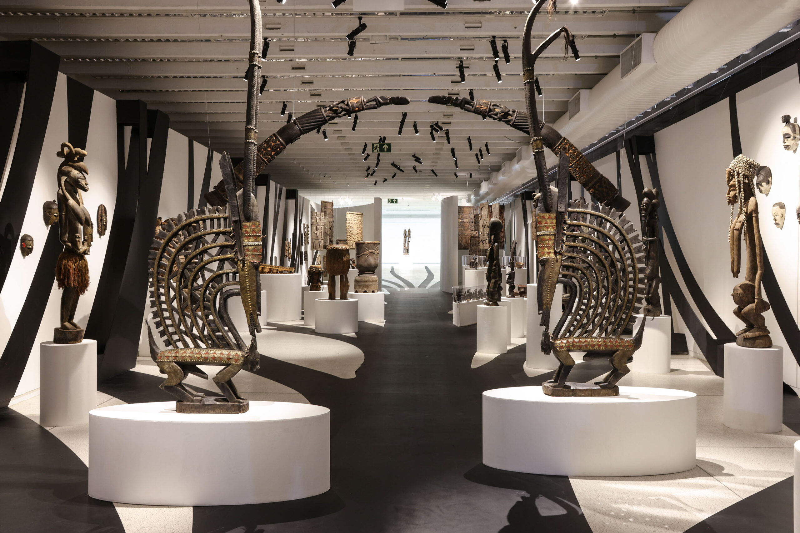 oficinas_e_mediacoes_de_junho_-_exposicao_africa_expressoes_artisticas_de_um_continente_-_foto_-_andre_nacli_9