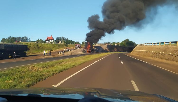 caminhão-em-chamas