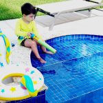 Piscinas: receita simples para tratar água evita desperdício e surpresa na conta  