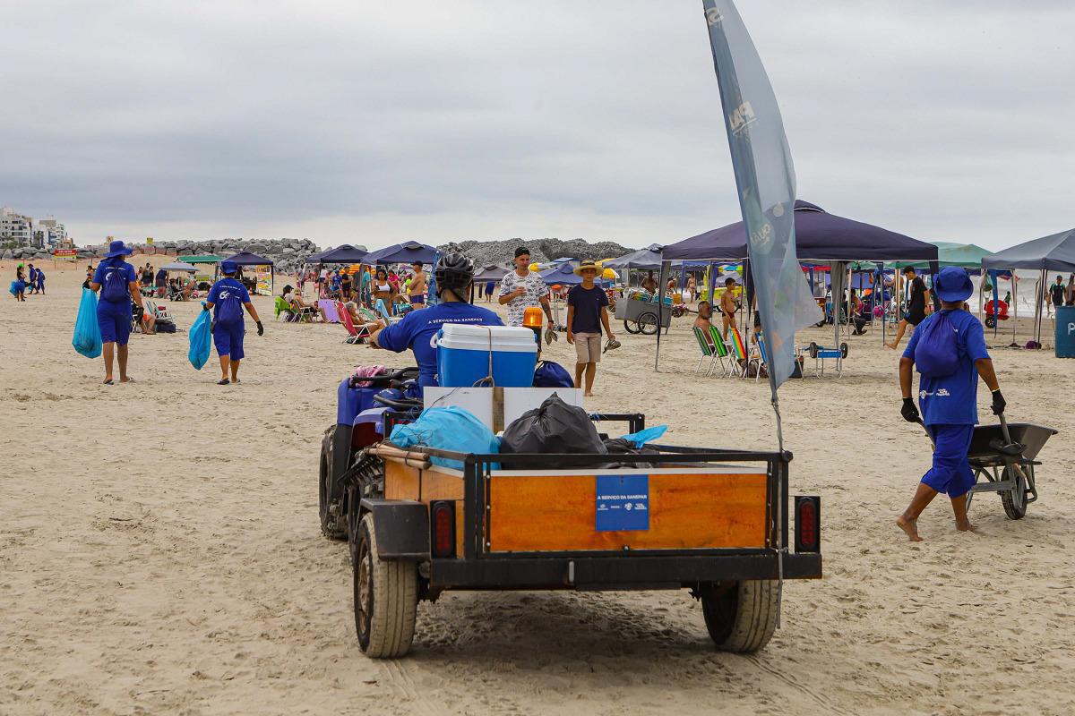 Sanepar capacita profissionais que farão a limpeza do Litoral  