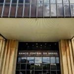 Mercado financeiro estima inflação de 4,99% em 2025, prevê BC  