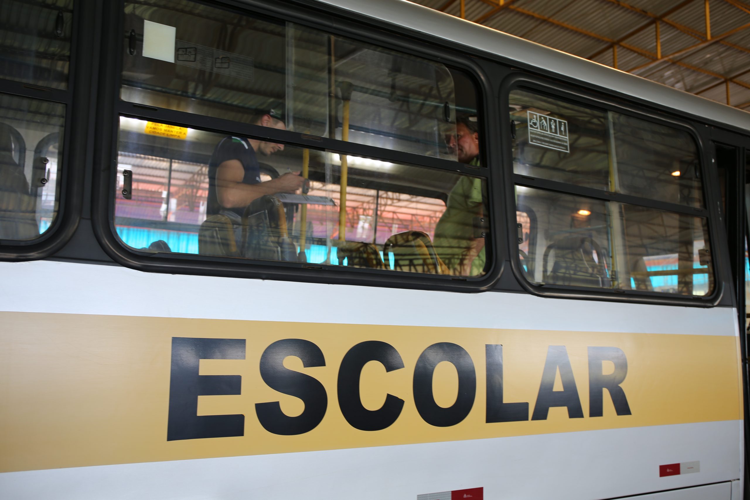 transporte escolar em Toledo