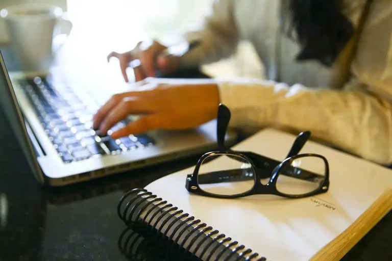 No total, Financiamento Estudantil (Fies) terá 112 mil vagas e investimento de R$ 774 milhões vindos do Governo Federal. Metade das vagas serão destinadas a jovens de baixa que queiram acessar o ensino superior em instituições privadas