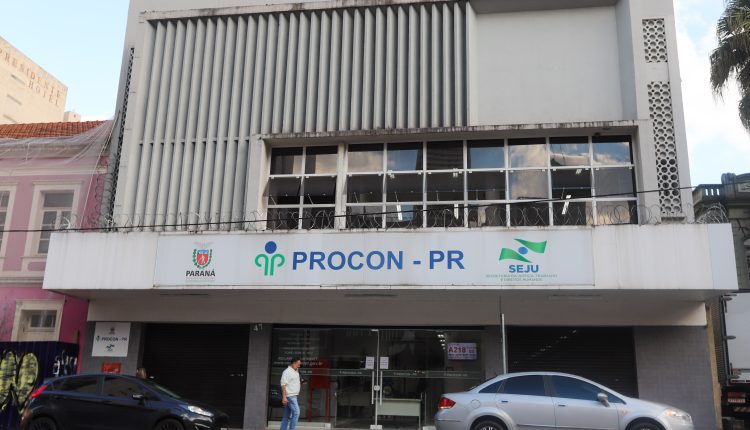 Procon-PR notifica bancos sobre veículos usados