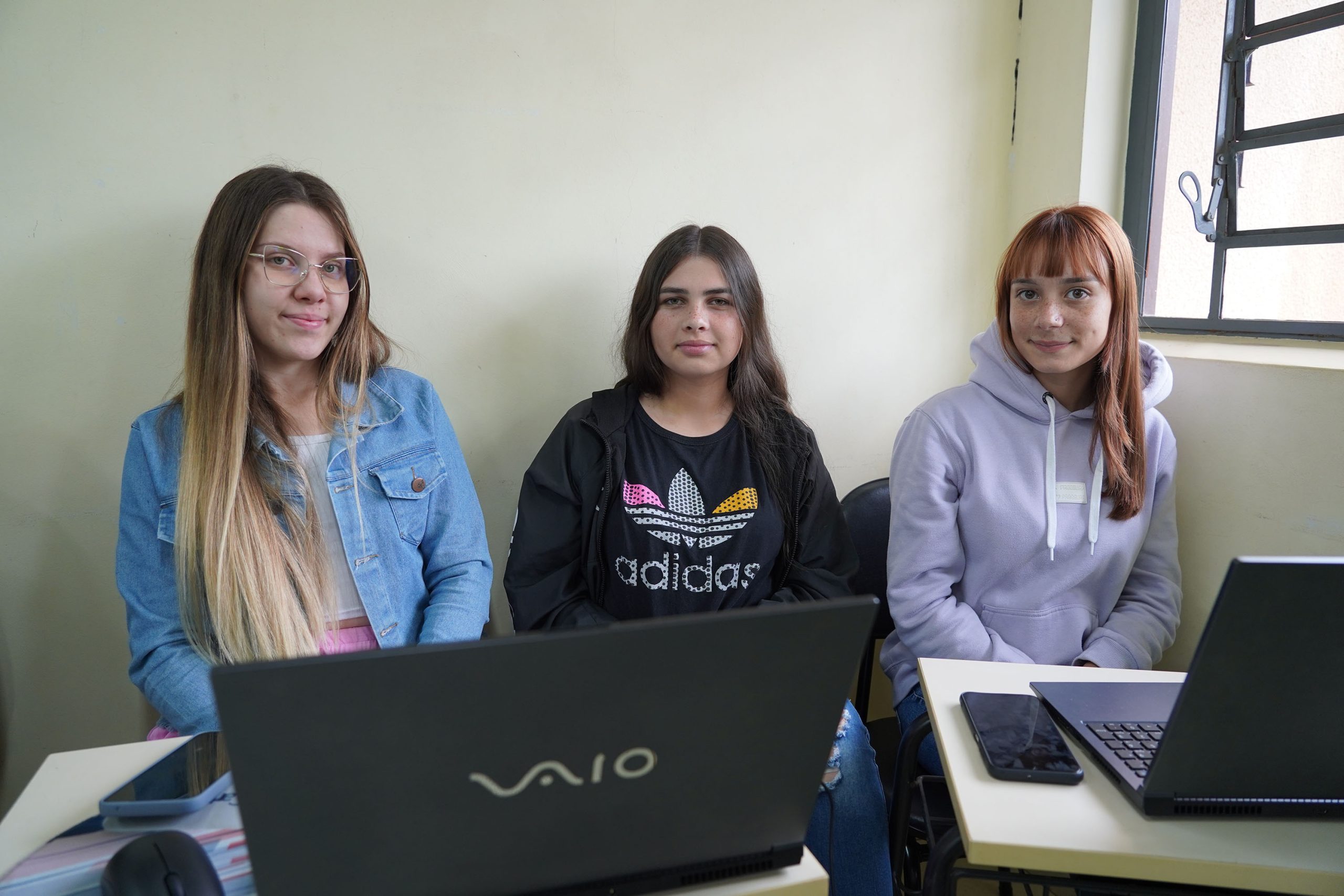 Programa Talento Tech quebra paradigmas com maioria de estudantes composta de meninas Foto: Divulgação/SECOM