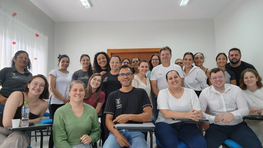 Recentemente, a equipe participou de um treinamento sobre biossegurança. Crédito: Divulgação