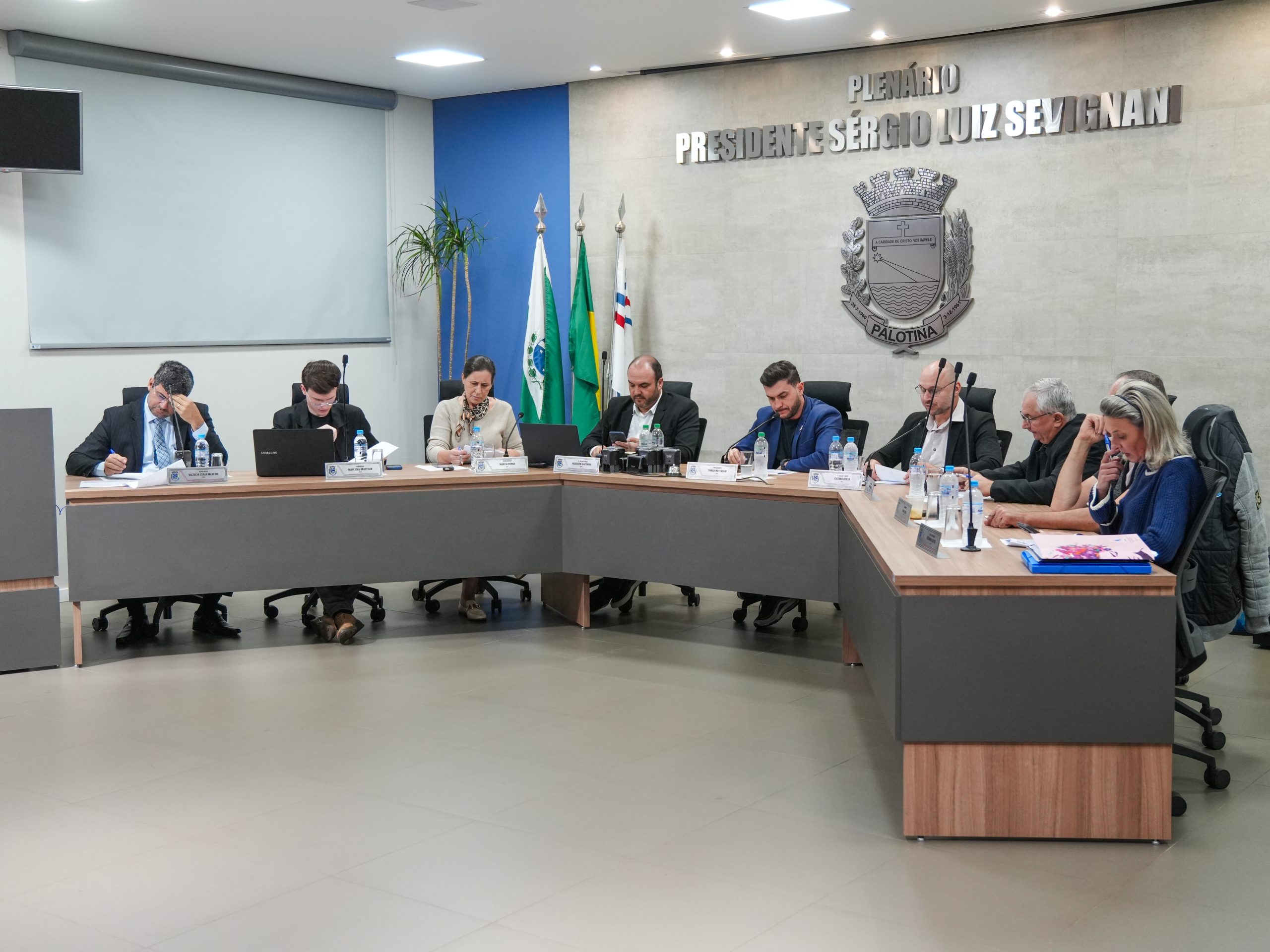 Os vereadores aprovaram diversos projetos voltados ao desenvolvimento do município e à defesa de políticas públicas Crédito: Câmara dos Vereadores de Palotina
