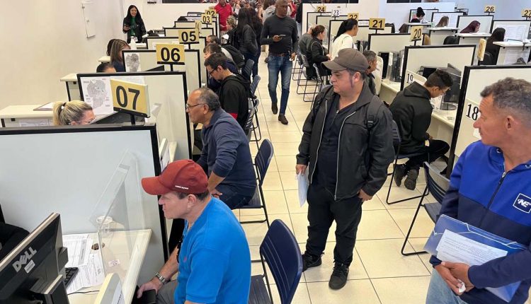 Líder em empregos via Agências do Trabalhar, Paraná está 217% à frente do segundo colocado Crédito: SETR-PR