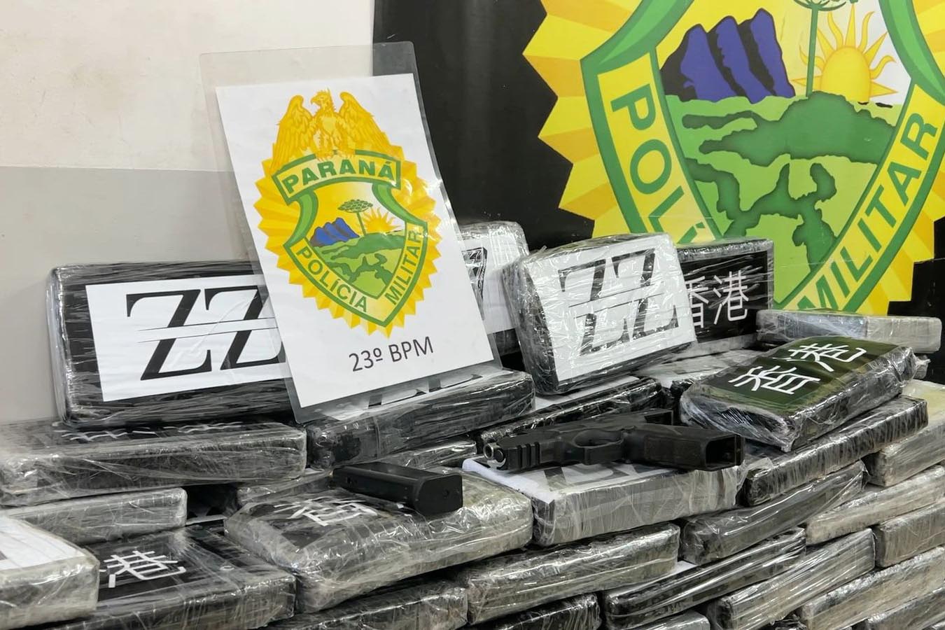 Em 3 dias, policiais do Paraná interceptam 3,5 toneladas de drogas e tiram R$ 65 milhões do tráfico Crédito: PMPR
