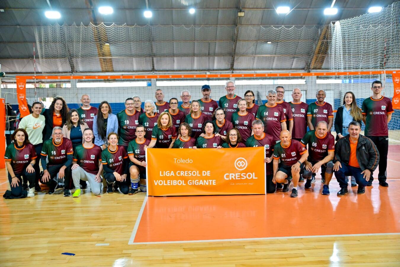 Toledo estreia com vitória na 7ª Liga Cresol de Vôlei Gigante