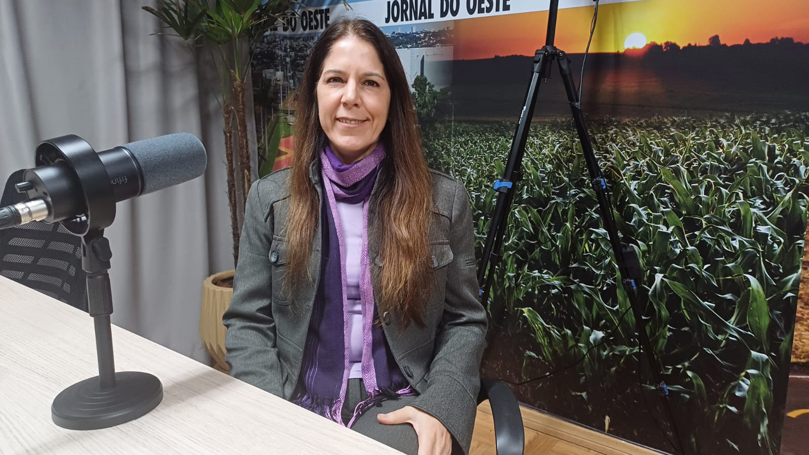 A juíza Luciana Lopes do Amaral Beal é diretora das Apacs paranaenses. Ela participou do podcast Conversa Oeste e compartilha detalhes da metodologia prisional Crédito: Joana Magnabosco