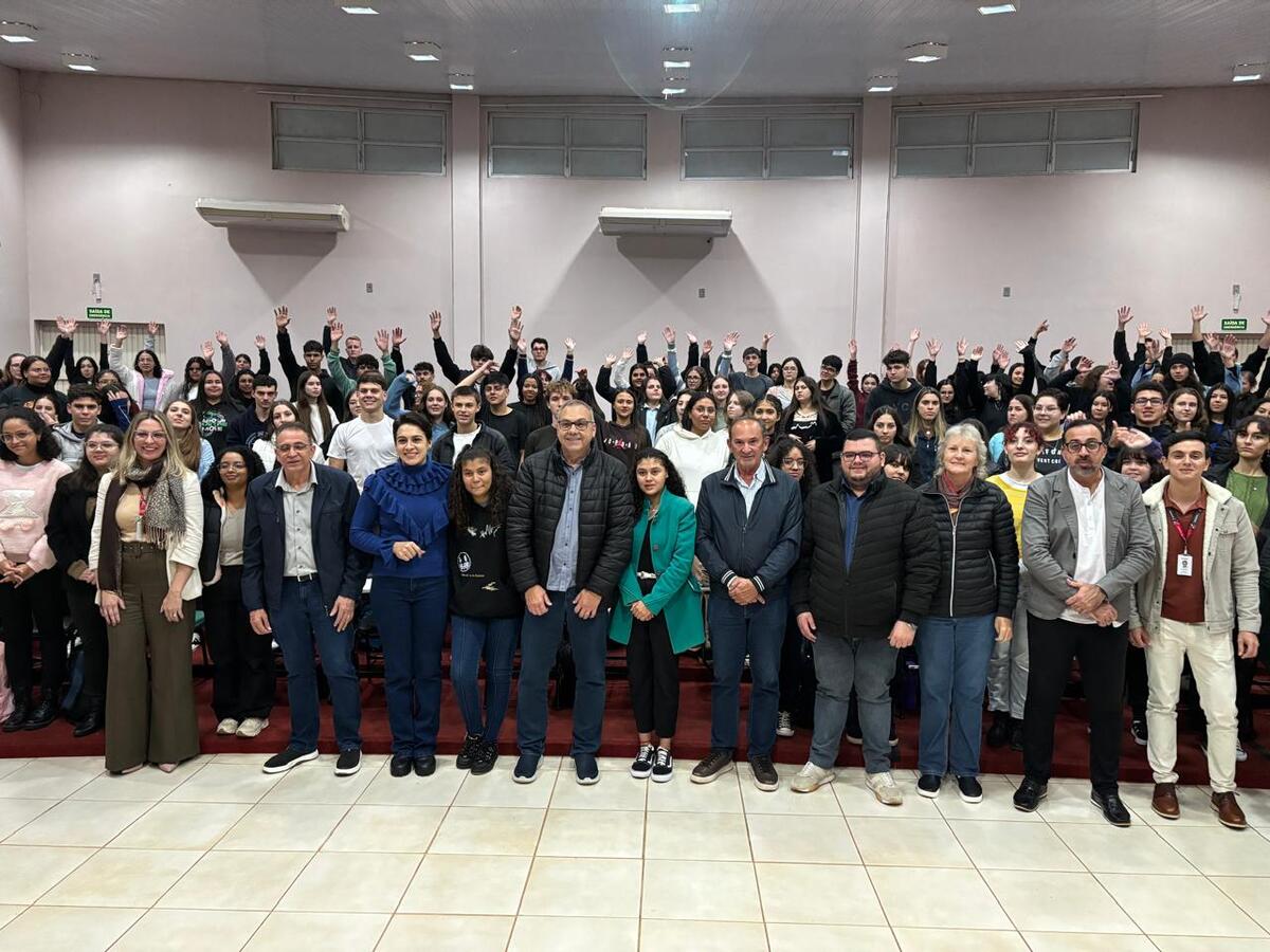 Curso iniciou com 106 alunos e tem aulas ministradas pelo Biopark Educação no Centro de Juventude do Jardim Europa Crédito: Prefeitura de Toledo