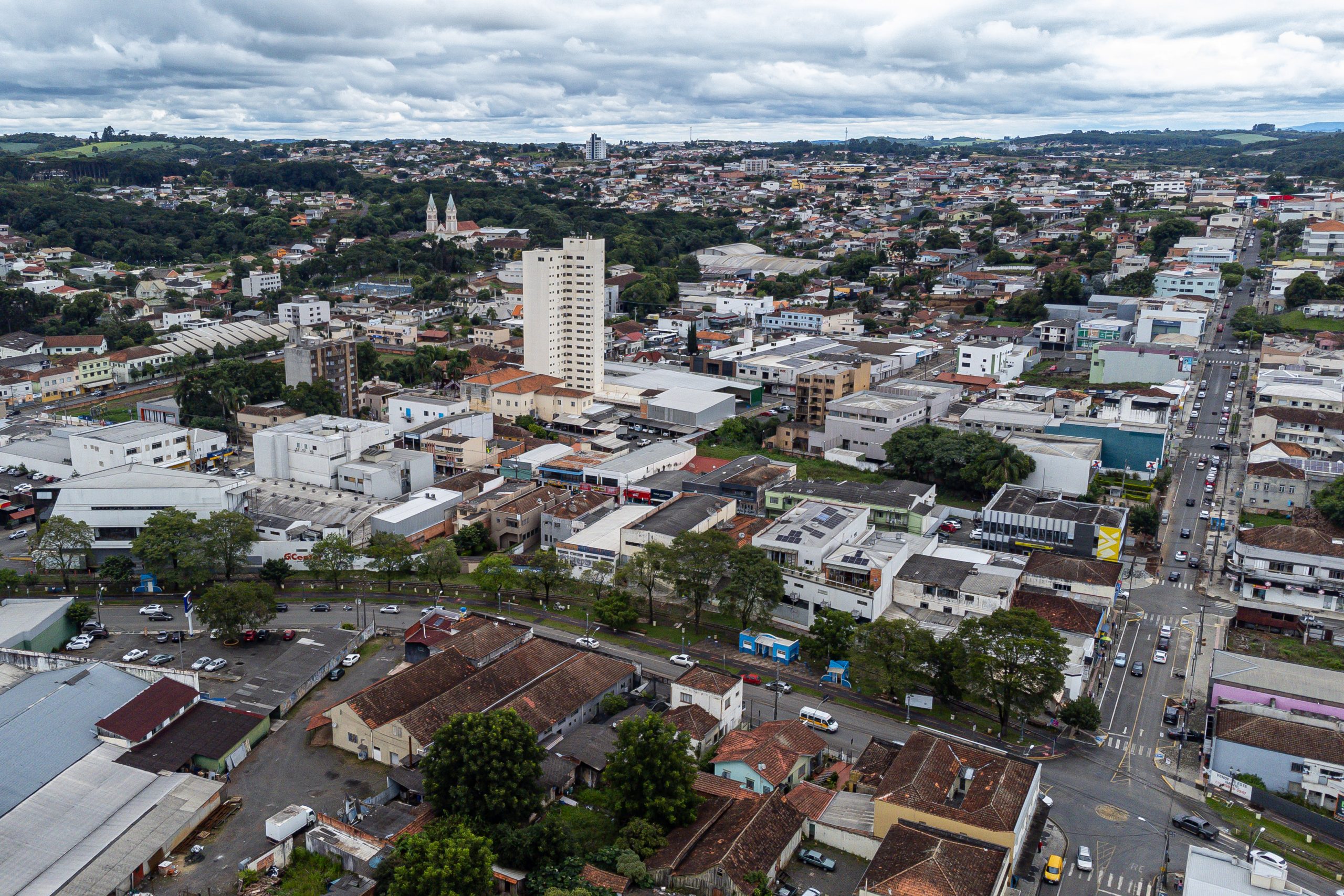Em 60 municípios a pesquisa conduzida pelo Ipardes já teve os trabalhos concluídos e em outros 43 estão com mais de 80% das entrevistas realizadas. Cerca de 36 mil domicílios já foram visitados, com aproximadamente 30 mil entrevistas feitas.
