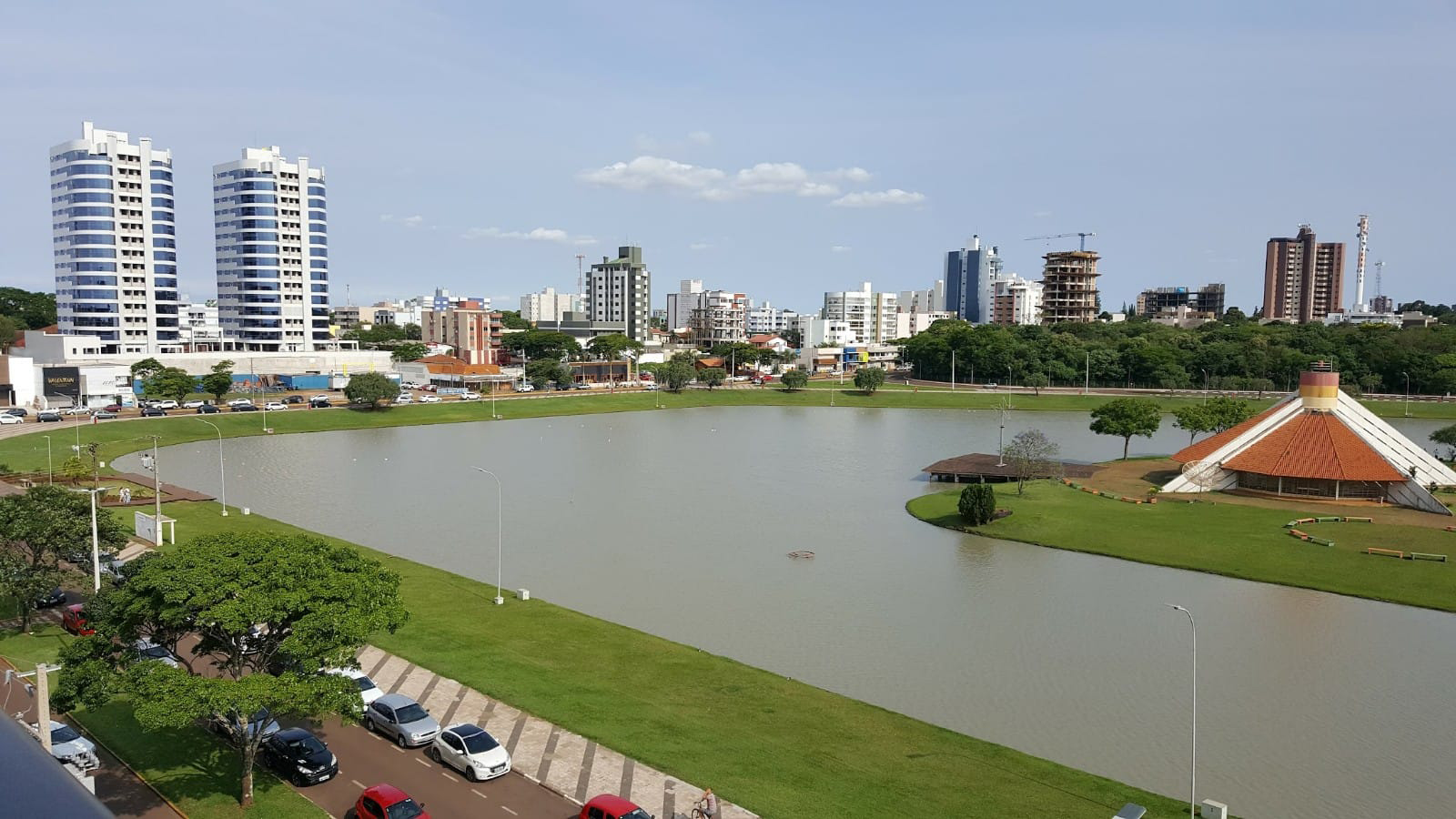 É importante a população verificar os serviços que estarão abertos ou fechados neste feriado Crédito: Arquivo JO