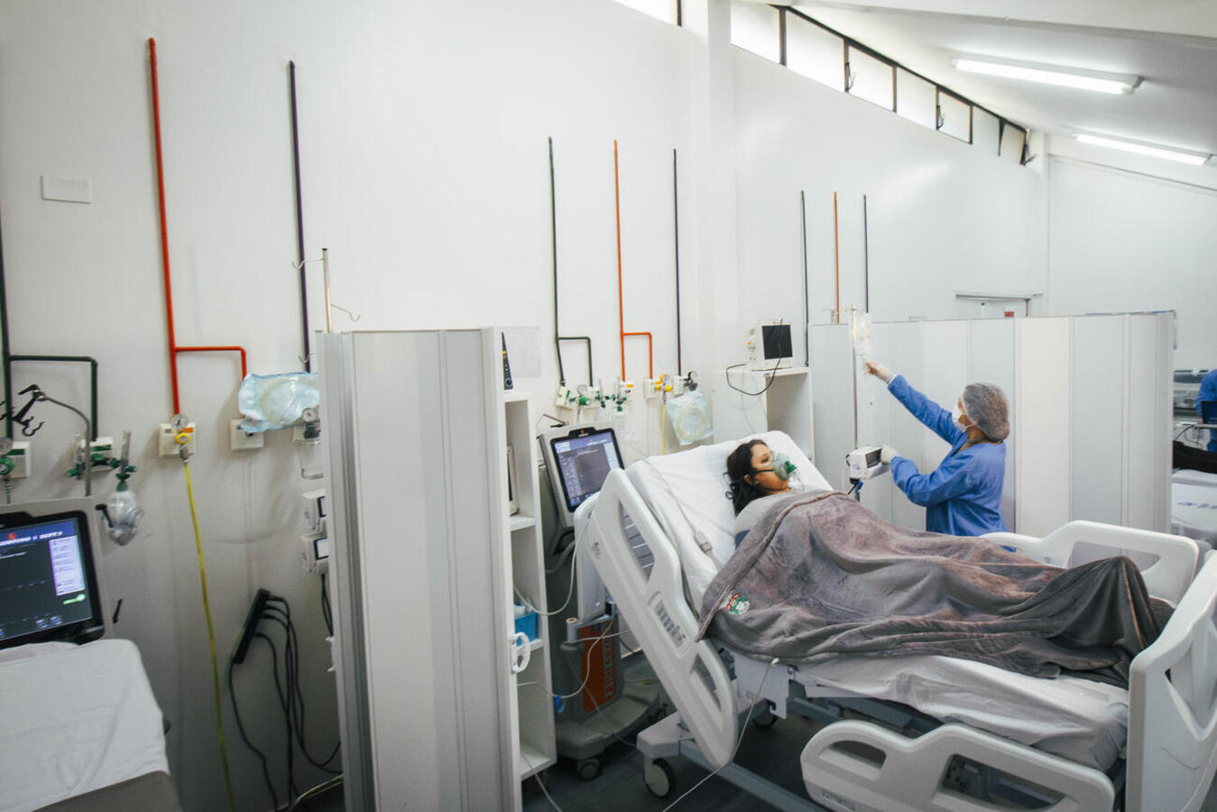 Leitos foram distribuídos entre o Hospital Regional de Toledo e a Hoesp e reforçam atendimento hospitalar no município Crédito: Prefeitura de Toledo