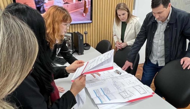 Município de Boa Esperança do Iguaçu recebe projeto do novo Centro de Referência em Assistência Social