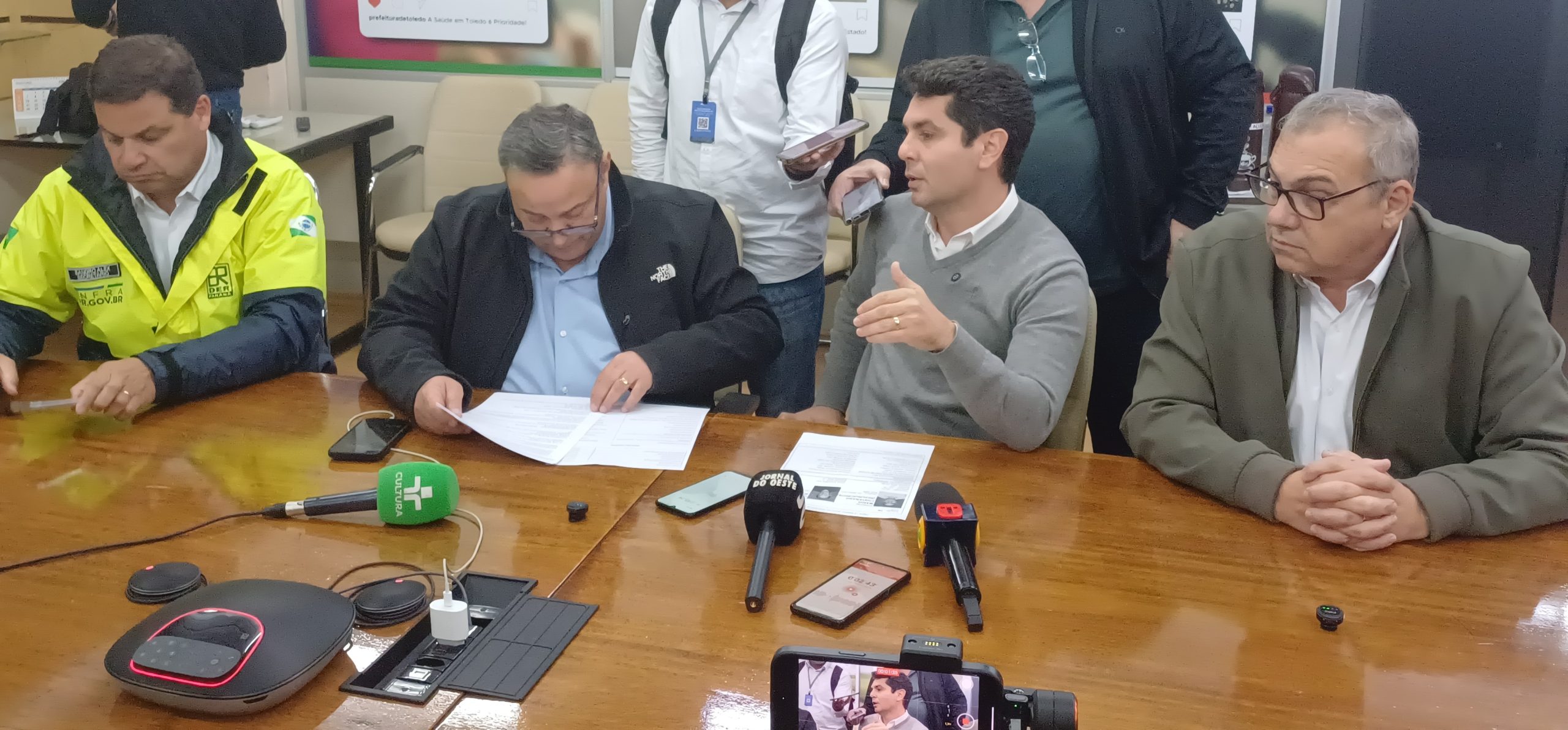 O anúncio foi feito durante uma coletiva de imprensa Crédito: Marcelo Rocha