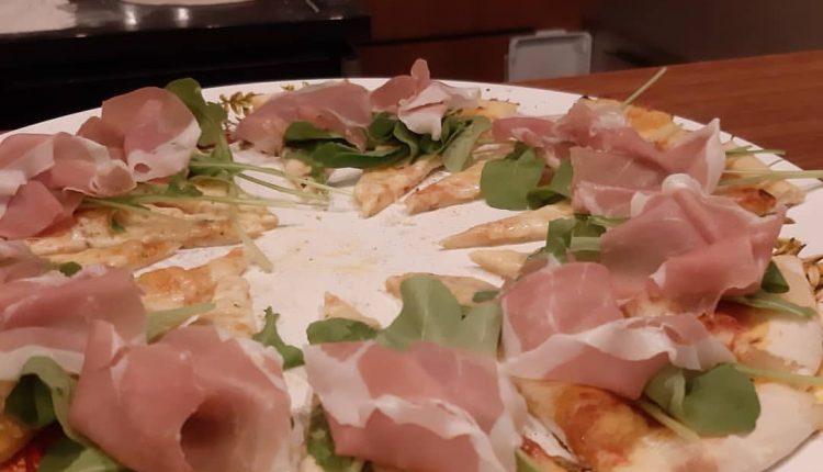 Pizza produzida por Riccardo Rusalen é feita com longa fermentação Créditos: Arquivo pessoal
