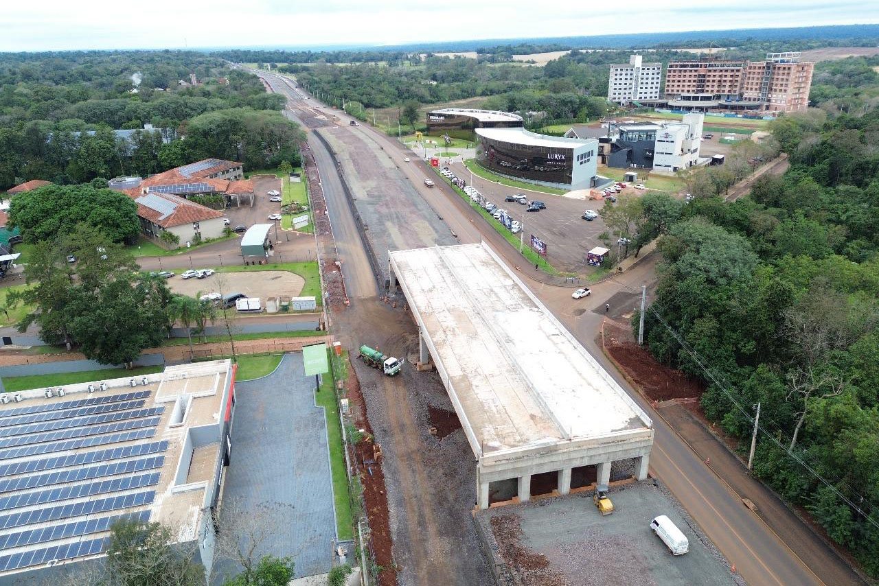 Duplicação da Rodovia das Cataratas chega a 53,1% com serviços em todo o trecho Crédito: SEIL-PR
