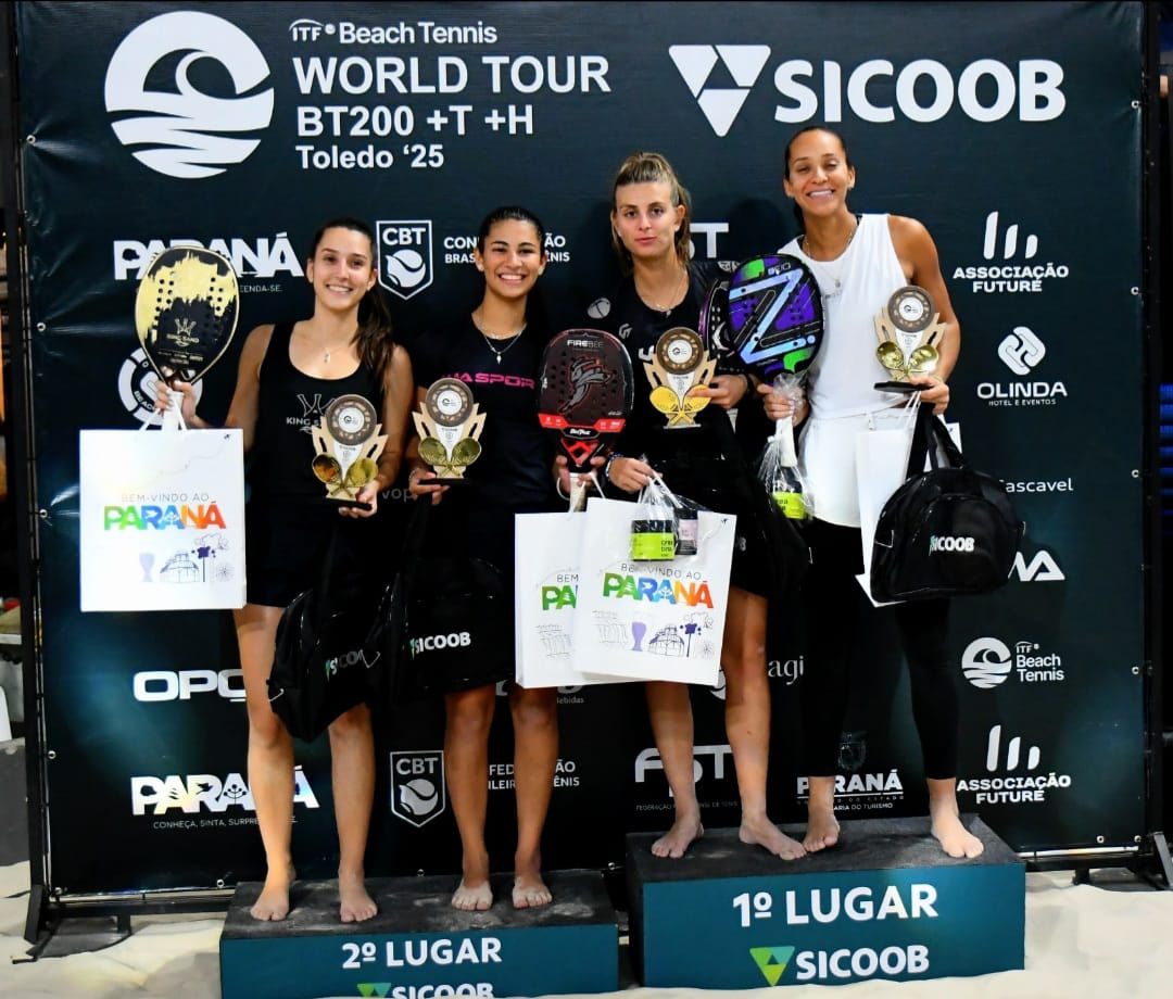 Campeões e campeãs no alto do pódio / Crédito: @focobt