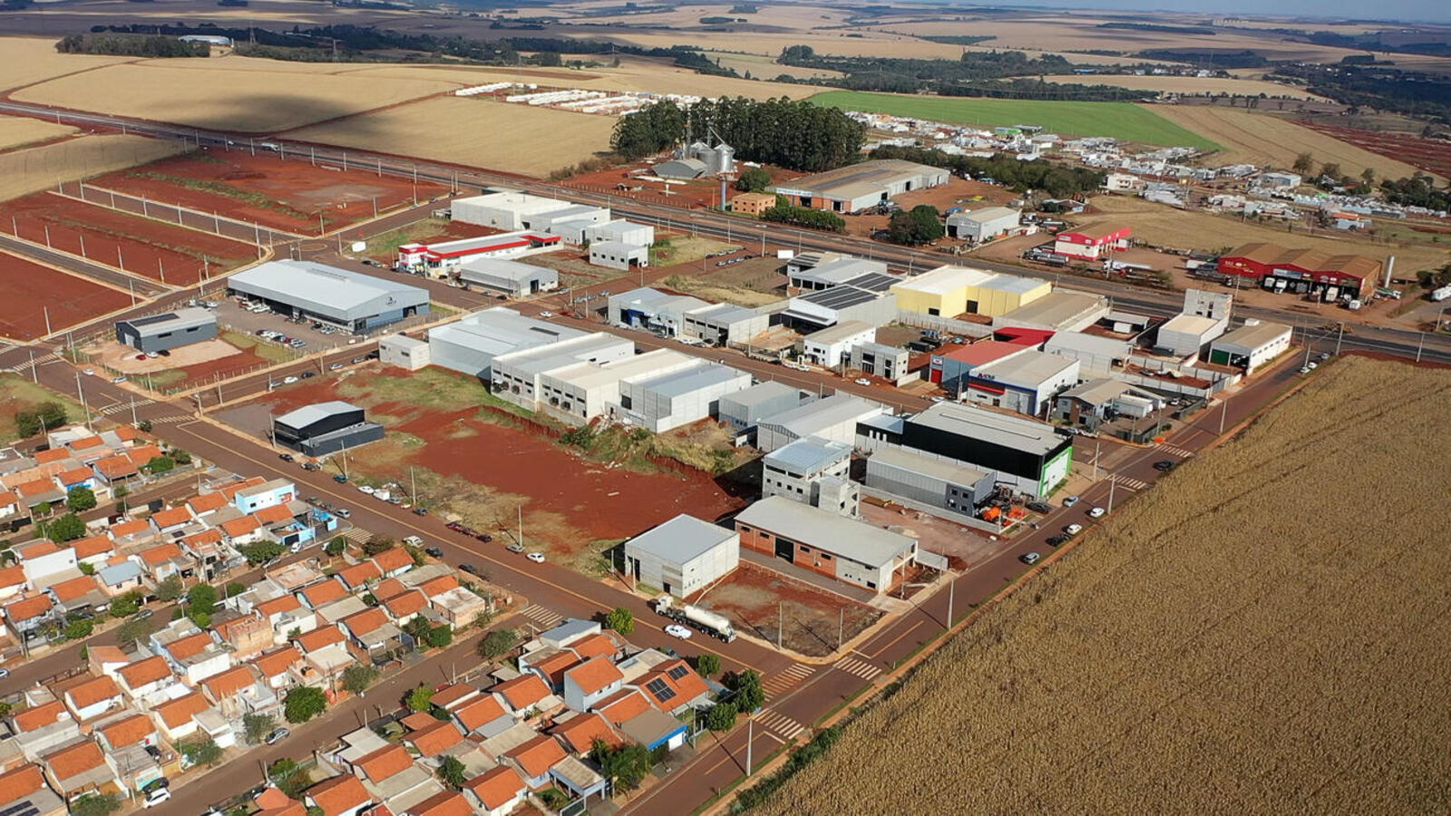 São 14 terrenos, incluindo 1 estrutura urbana desativada, na antiga incubadora têxtil, voltada à reativação produtiva Crédito: Prefeitura de Toledo
