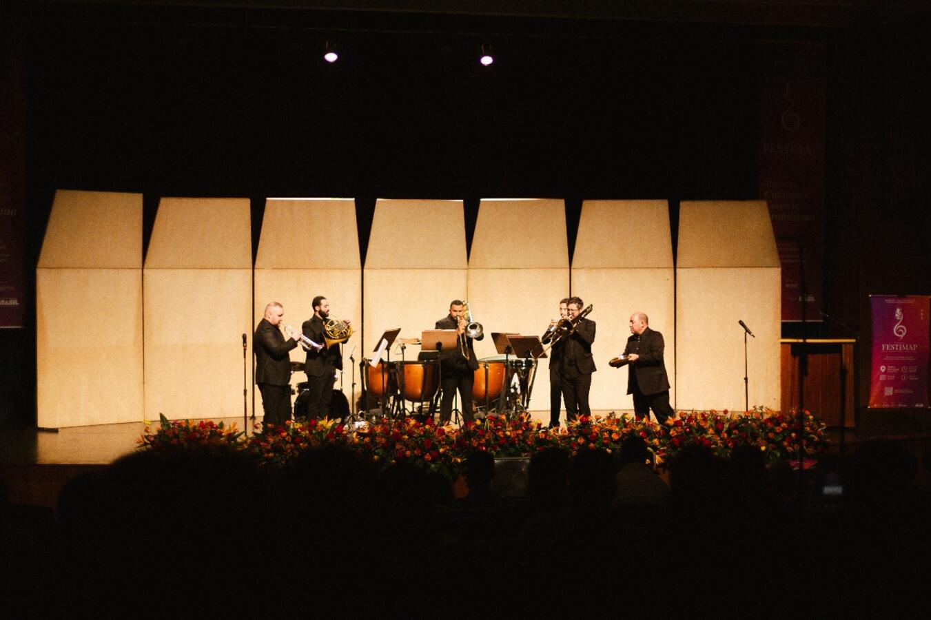 O Jive For Five, fundado em 2015 por amigos músicos que se conheceram em festivais, surgiu da vontade de explorar o vasto universo dos metais Crédito: Prefeitura de Toledo