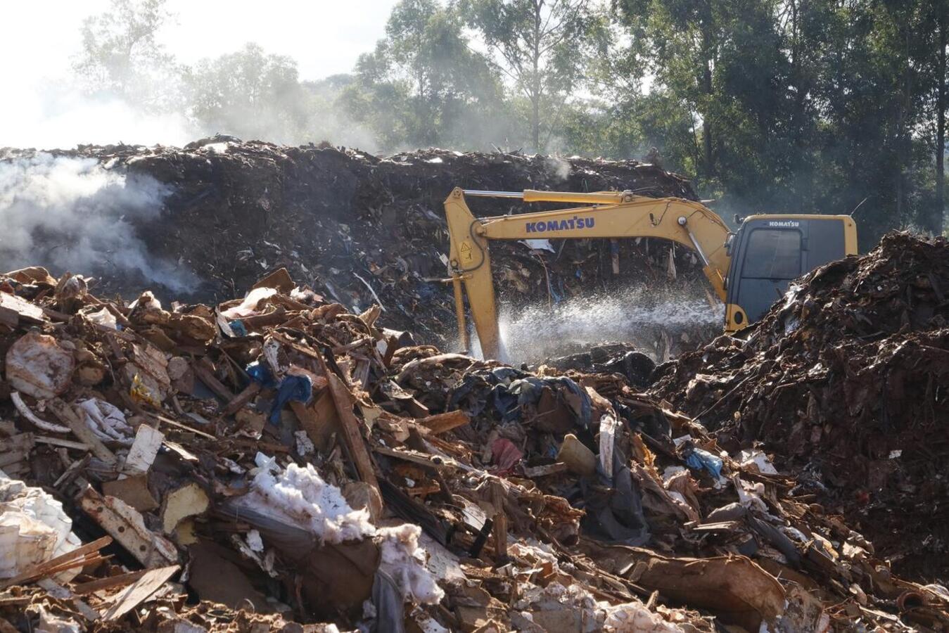 Determinação do Instituto Água e Terra (IAT) seguirá enquanto órgão ambiental não autorizar a Prefeitura de Toledo a armazenar este tipo de resíduo em outra área Crédito: Prefeitura de Toledo