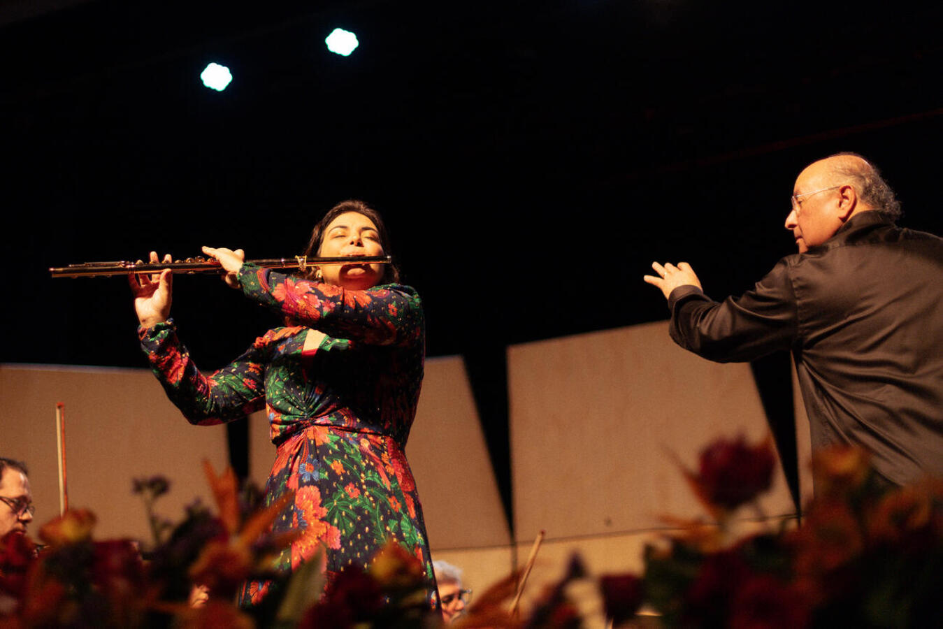 A abertura aconteceu no Teatro Municipal, com apresentação da Orquestra Versatilis e com solista Geisa Felipe Crédito: Divulgação/Prefeitura de Toledo