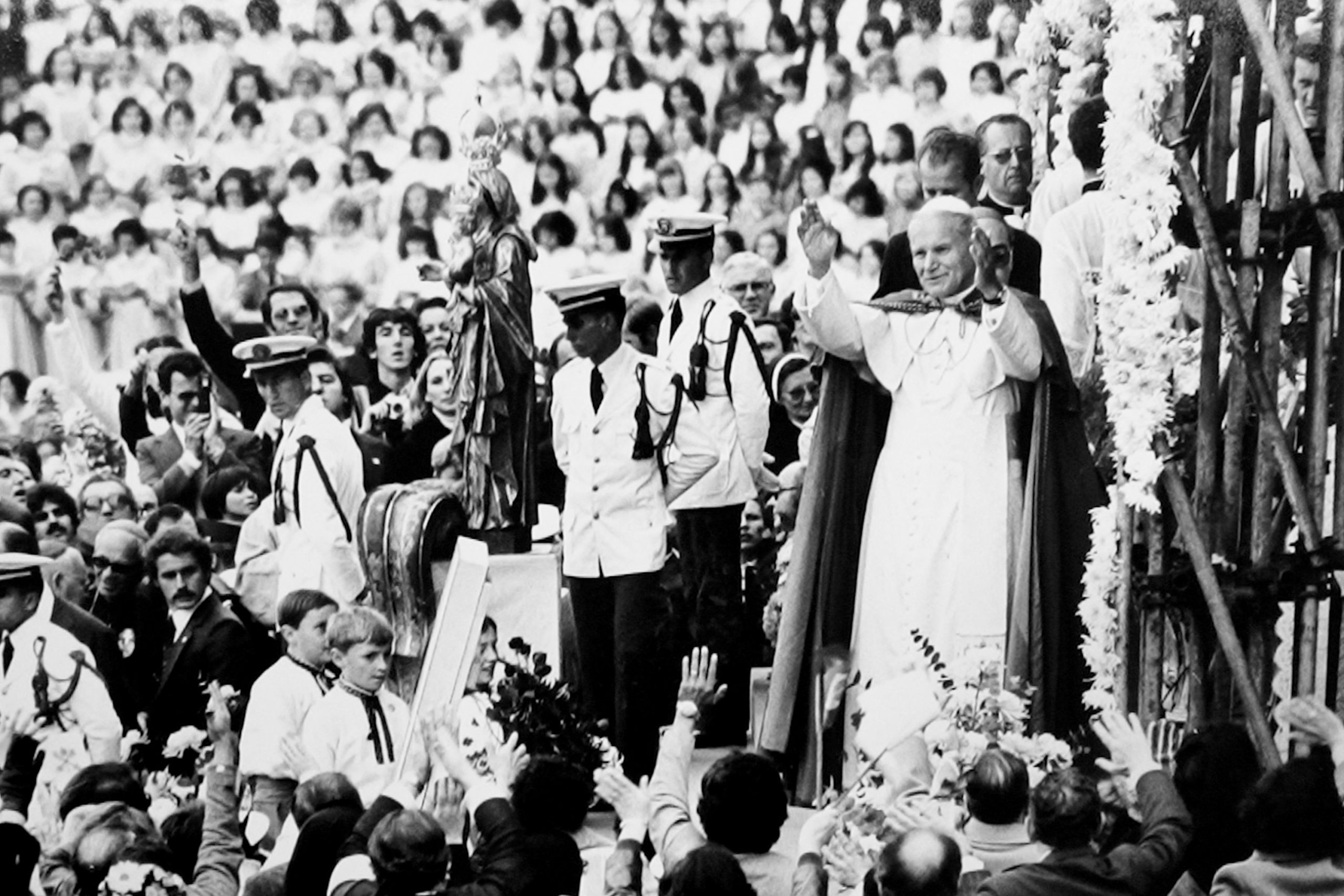 45 anos da visita do Papa João Paulo II ao Paraná, em Curitiba - Crédito: Reprodução Acervo Museu da Imagem e do Som (MIS-PR) e Arquivo Público do Paraná