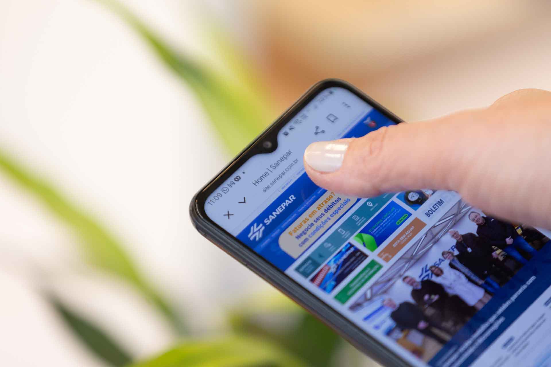 Segurança: é importante acessar o site correto da Sanepar e os canais oficiais da Companhia Crédito: André Thiago/Sanepar
