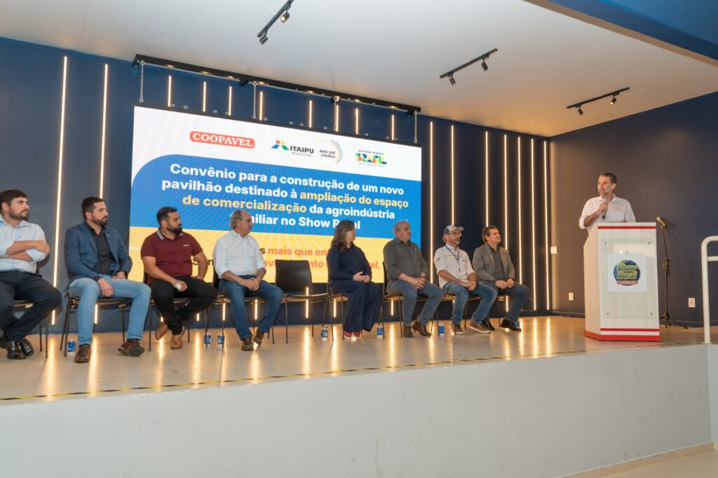 Construção do novo pavilhão permitirá mais que dobrar o número de agroindústrias familiares expositoras Crédito: Sara Cheida/Itaipu Binacional