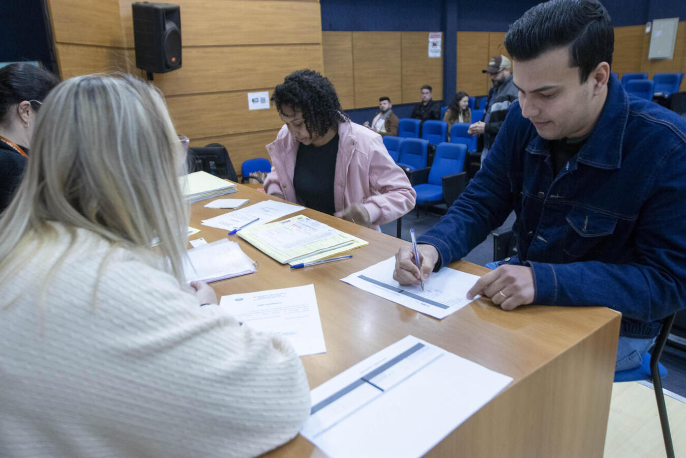 Os profissionais receberam orientações quanto ao novo trabalho e atuarão em diversos departamentos do município Crédito: Carlos Rodrigues/ Prefeitura de Toledo