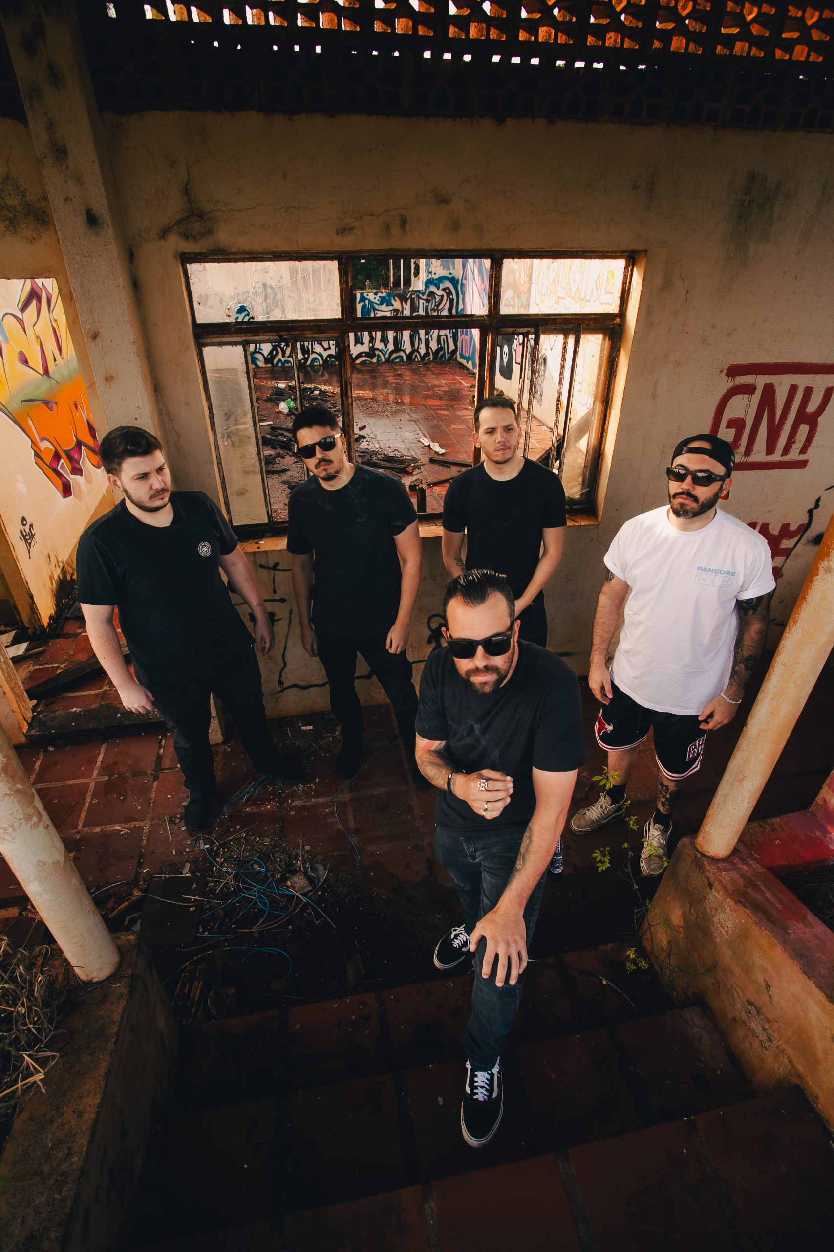 Os integrantes da banda Bombtrack são Gustavo Zonta, Kevin Clei de Oliveira, Marlon Santana, Willian Rodrigues e Raphael Fritzen Crédito: Carlos Scherer