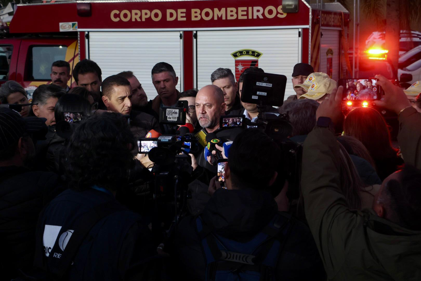 Equipes da Segurança seguem mobilizadas nas investigações da explosão em fábrica de Quatro Barras Crédito: SESP