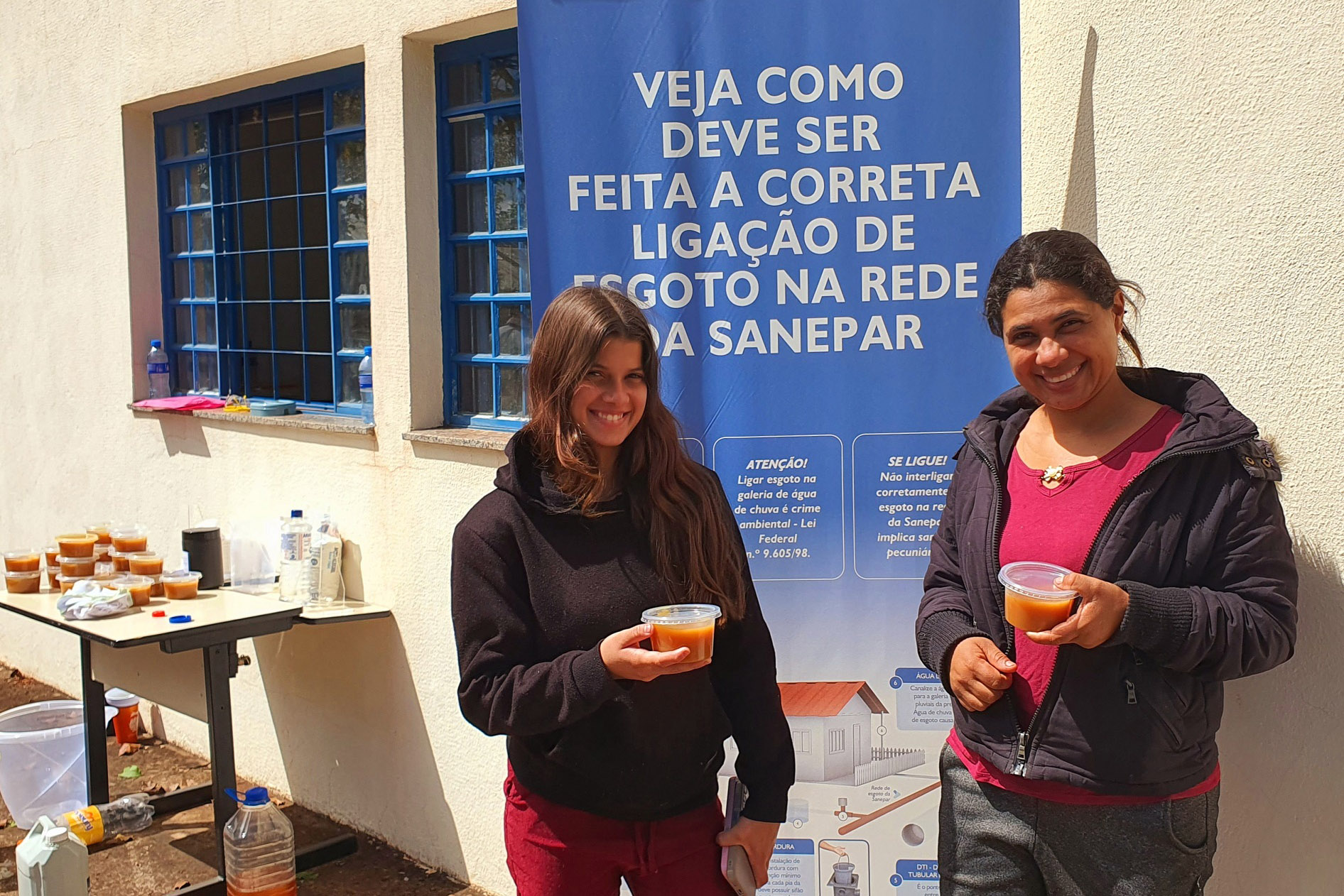 Sanepar ensina a fazer sabão com óleo de cozinha: economia em casa e preservação do meio ambiente Crédito: Sanepar
