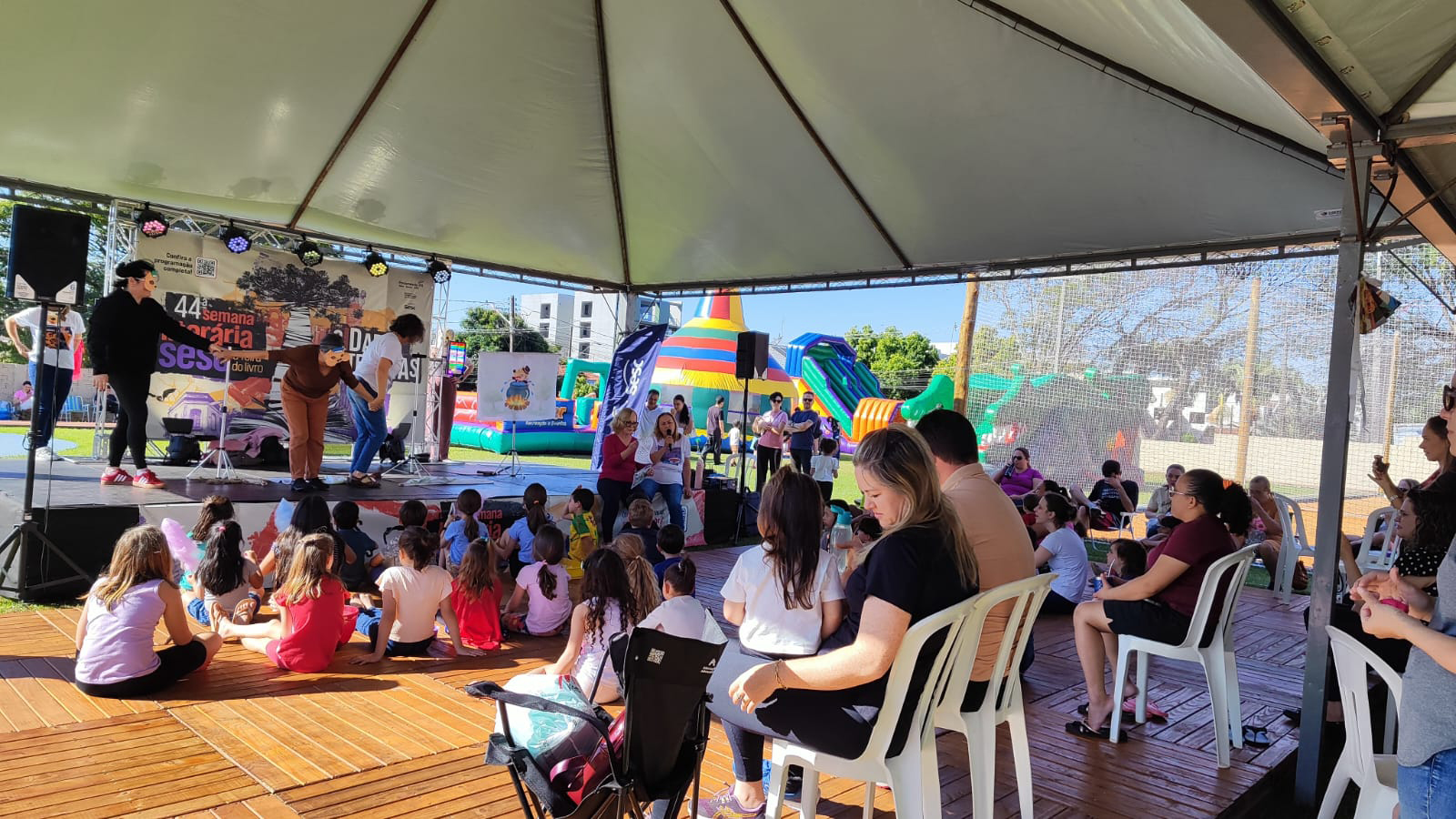 A 44ª edição da Semana Literária Sesc de Toledo encerrou com mais uma etapa do Sábado em Família/Sesc Lazer Crédito: Divulgação