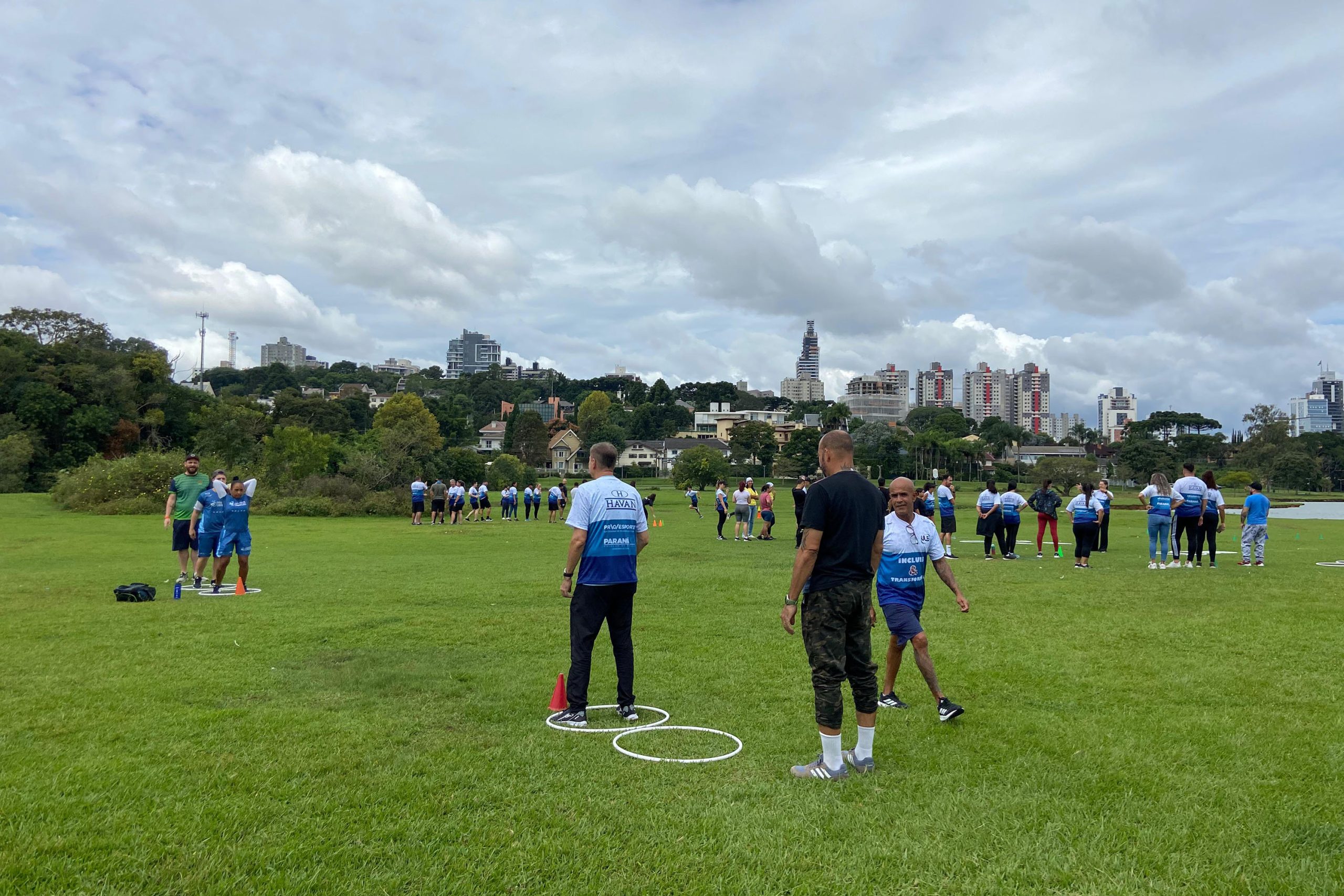 Mais de mil professores recebem capacitação para inclusão de alunos autistas no esporte Crédito: SEES-PR