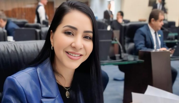 Deputada Cantora Mara Lima (Republicanos). Créditos: Divulgação/Assessoria Parlamentar