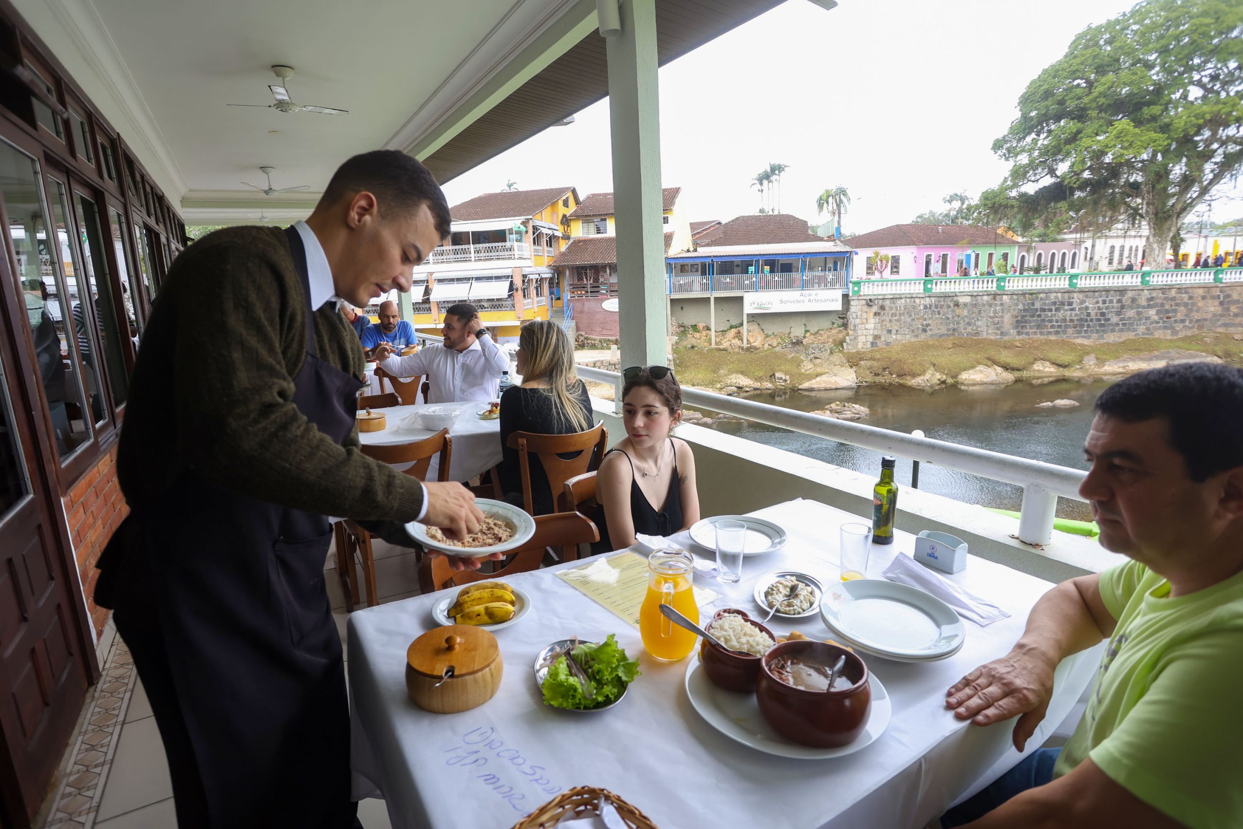 Paraná Acelera no Turismo: Empregos, Recorde de Estrangeiros e Crescimento nos Territórios Crédito: Gilson Abreu/Arquivo AEN
