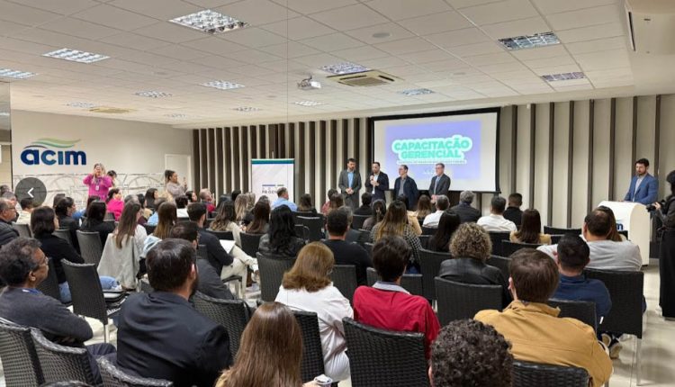 Capacitação em Maringá fortalece atendimento inclusivo e integrações tecnológicas do Sine no Paraná Crédito: SETR-PR