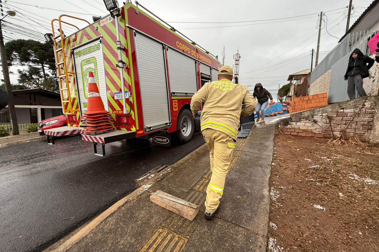 Granizo em Castro: com 600 casas danificadas, Estado auxilia município com ações emergenciais Crédito: Prefeitura de Castro