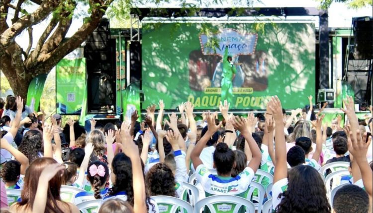 Cinema na Praça leva sucessos do audiovisual a cidades do Paraná em agosto e setembro Crédito: Divulgação Messe Produções Culturais