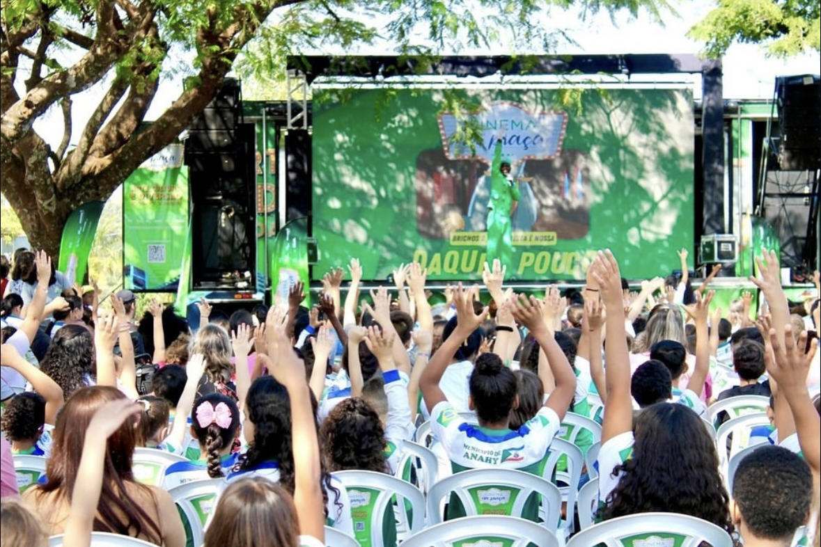 Cinema na Praça leva sucessos do audiovisual a cidades do Paraná em agosto e setembro Crédito: Divulgação Messe Produções Culturais