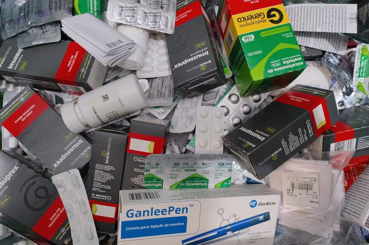 A maioria das ocorrências acontece dentro de casa, o que acende o alerta para a forma como os medicamentos são armazenados Crédito: AEN