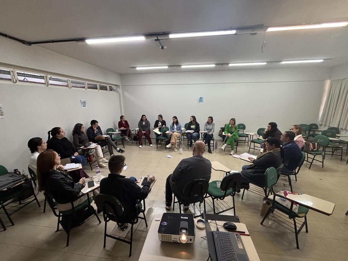 A secretaria da Saúde realizou o curso “Nós na Rede”, projeto que qualifica os servidores quanto ao cuidado e saúde mental Crédito: Prefeitura de Toledo