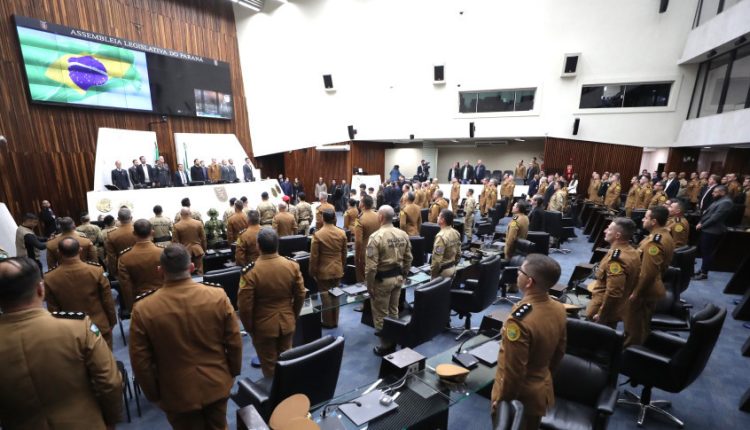 Solenidade lotou o Plenário da Assembleia Legislativa na manhã desta terça-feira (12). Créditos: Valdir Amaral/Alep