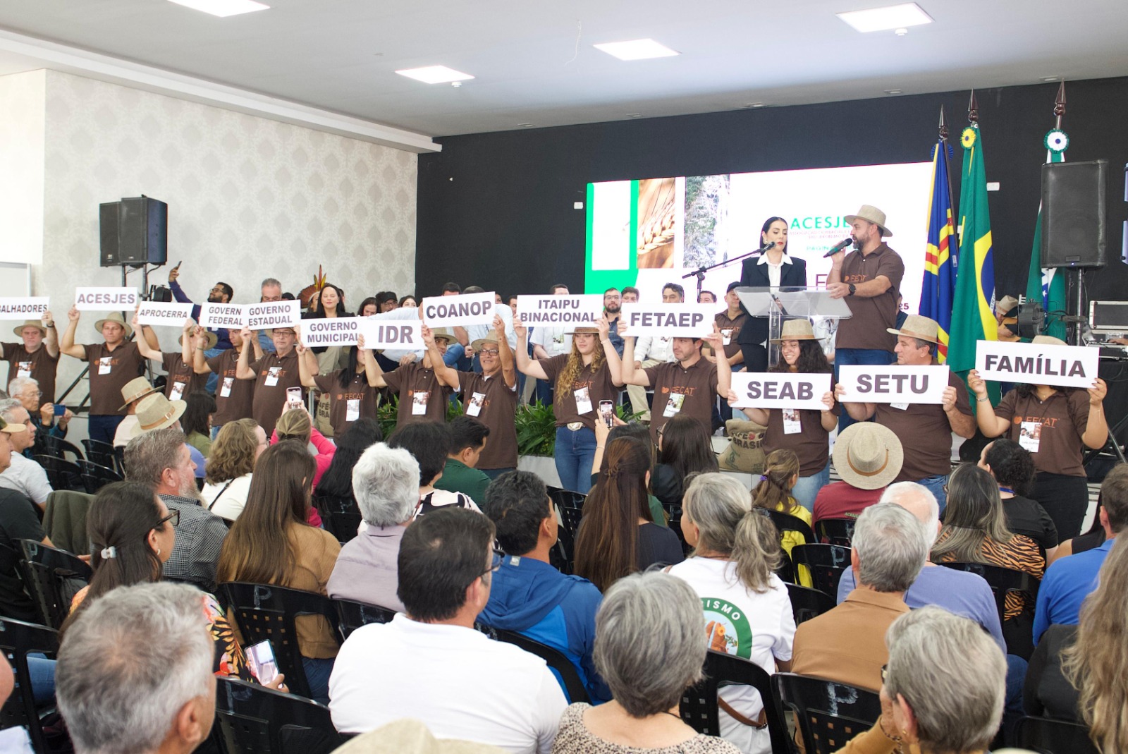 Mais de 550 famílias serão beneficiadas com água potável, biodigestor e recuperação de nascentes Crédito: Leo Orcini / Itaipu Binacional